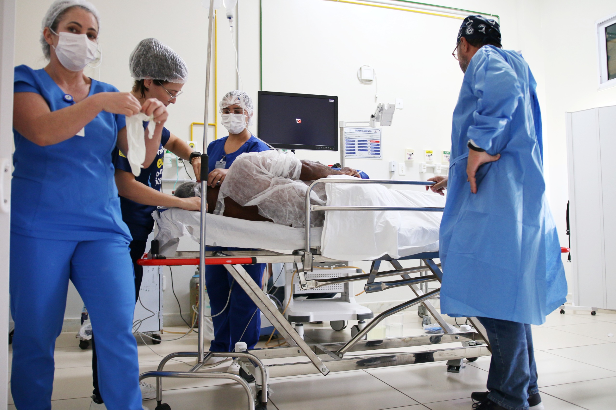 Hospital Regional da Chapada lidera um dos maiores mutirões de rastreamento do câncer colorretal do Brasil