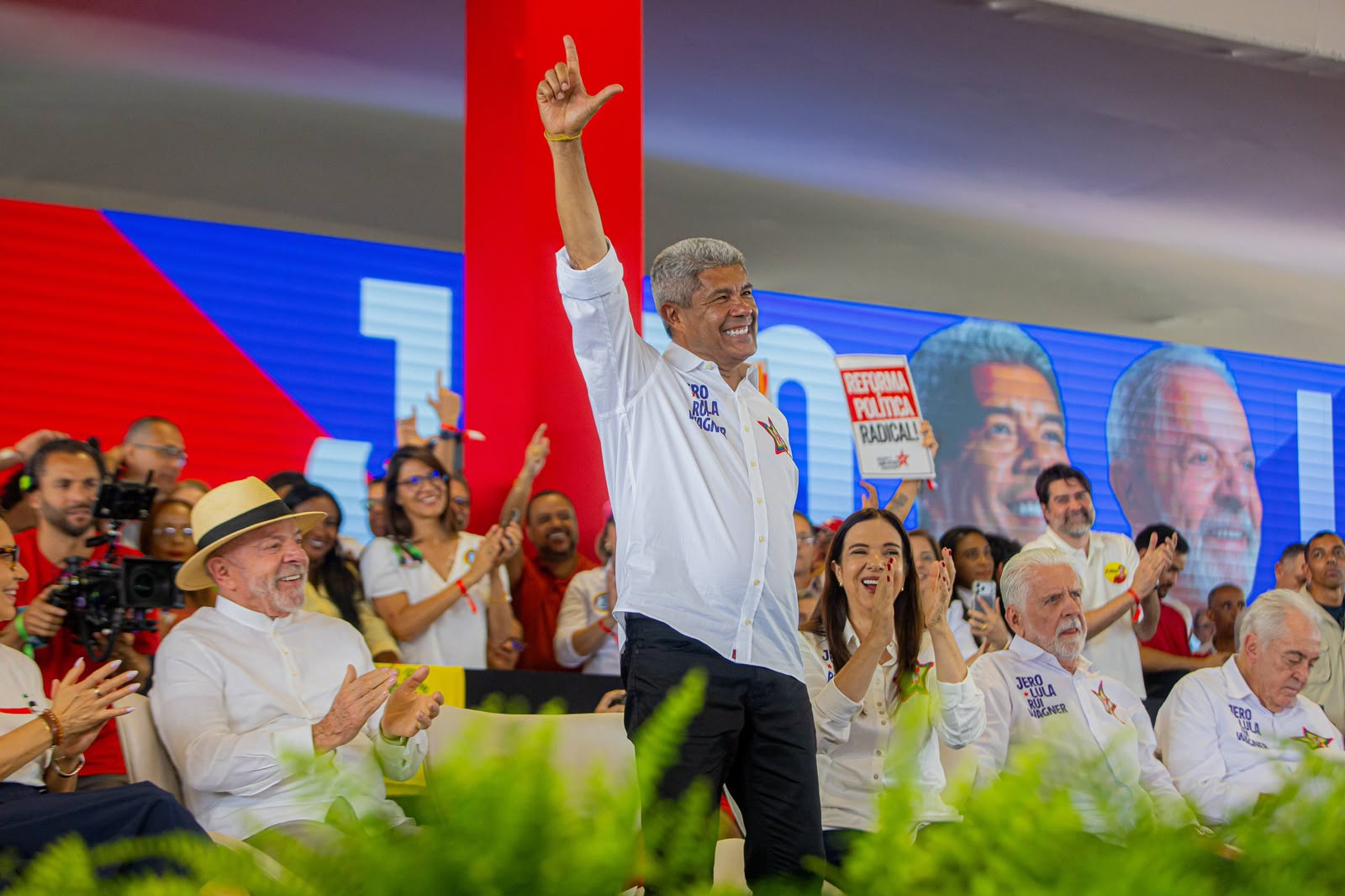 ​Após percorrer 27 territórios, Time de Lula na Bahia reúne mais de 30 mil propostas e prepara novo ciclo de desenvolvimento