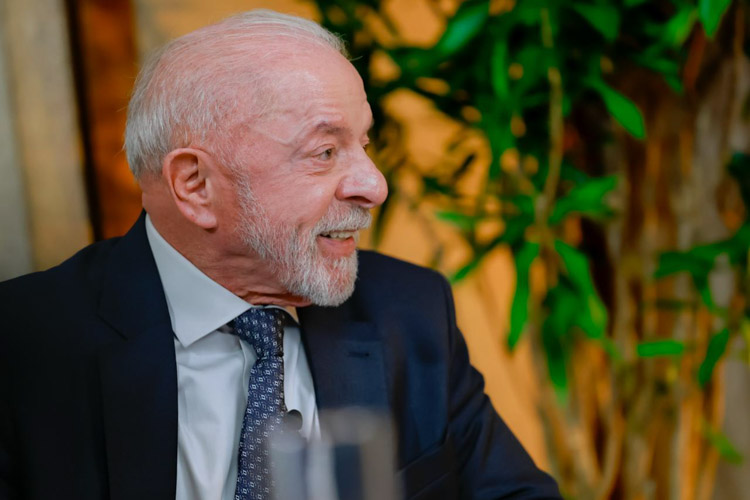 Nova pesquisa interna do PT gera euforia na campanha de Lula