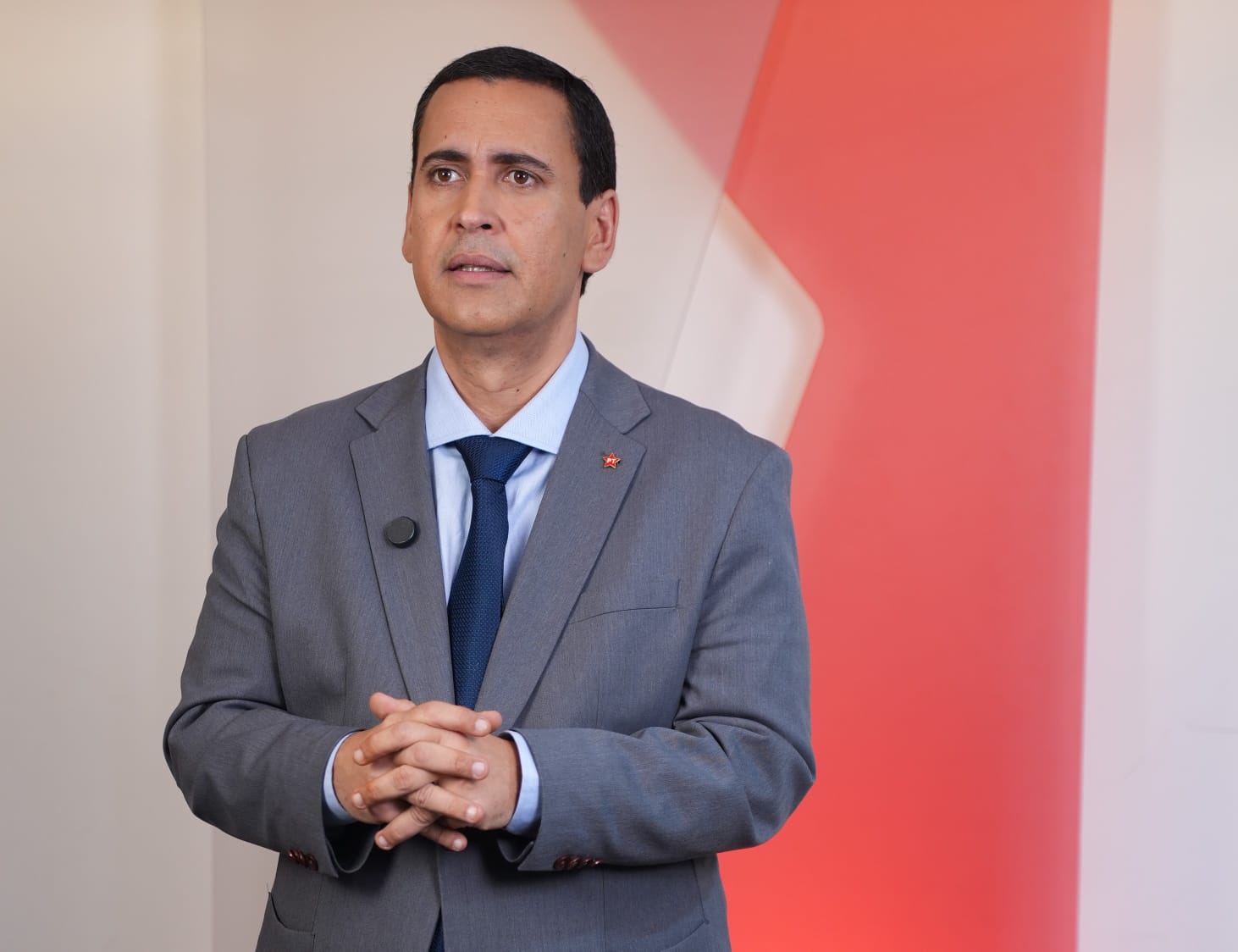 ​“Congresso não é 'inimigo do povo', os apoiadores de Flávio Bolsonaro é que são”, diz secretário do PT