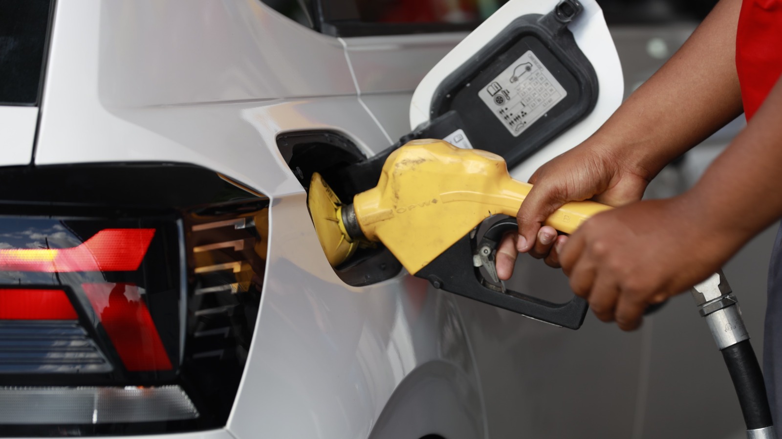 ​Procon notifica 111 postos de combustíveis e distribuidoras durante operações de fiscalização na Bahia